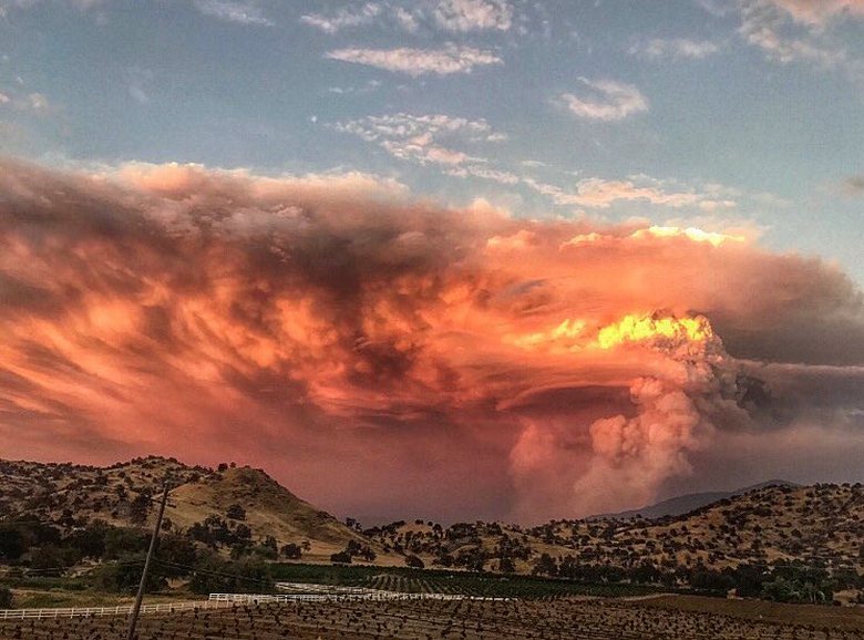 Un segno celeste spaventoso su Los Angeles