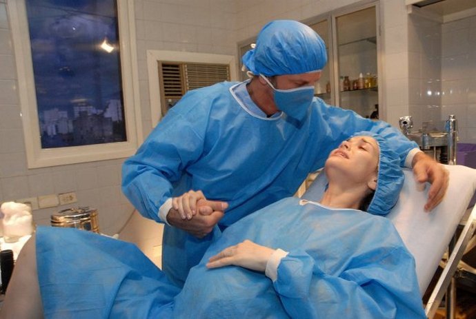 I russi partoriscono sotto ipnosi