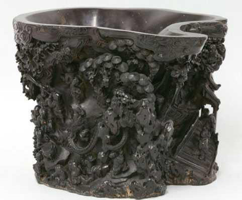 La coppia è rimasta scioccata nell'apprendere che hanno puntellato la porta con un piatto per $ 400.000