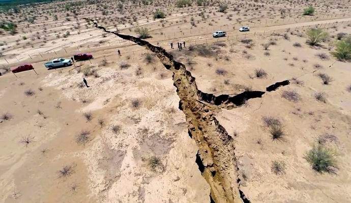 La terraferma nordamericana ha iniziato a incrinarsi