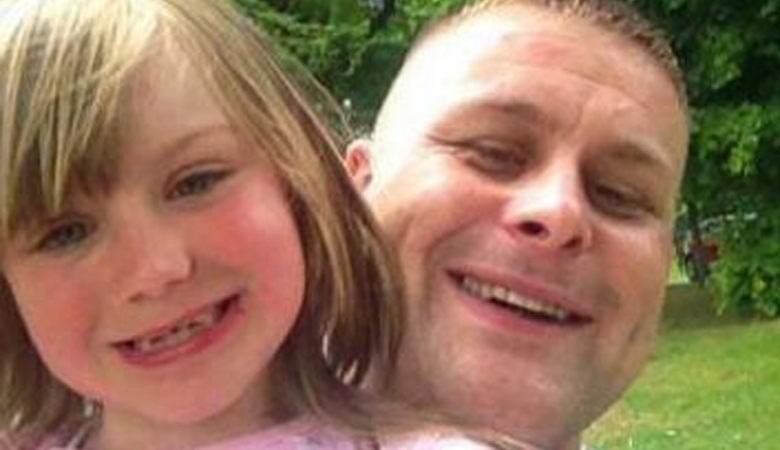 Lo scozzese ha fotografato un'entità spaventosa nel letto di sua figlia addormentata