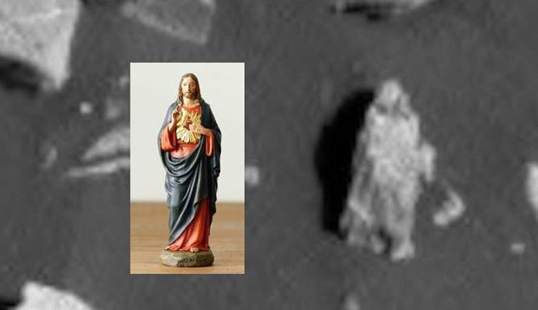 Statuetta di Gesù Cristo trovata su Marte