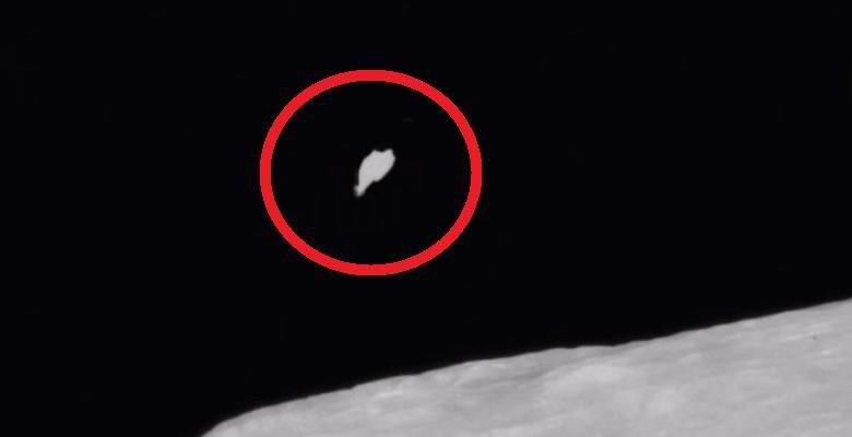 Uno strano UFO trovato in una foto d'archivio