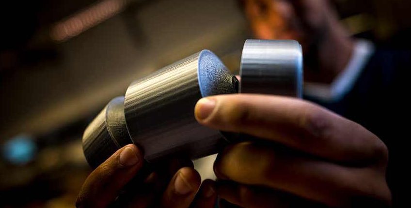 Gli studenti si sono riuniti per preparare la birra sulla Luna come parte della missione TeamIndus 