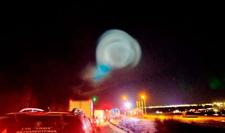 I media stranieri hanno preso l'imbuto luminoso sulla Siberia per la nuova arma segreta della Federazione Russa