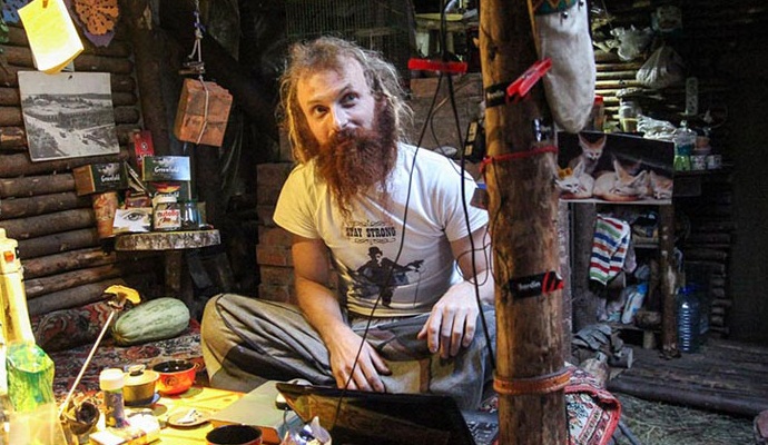 L'eremita russo ha persino Internet