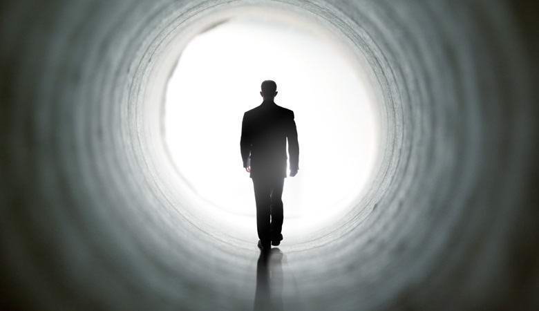 Scienziati: la mente umana rimane attiva anche dopo la morte