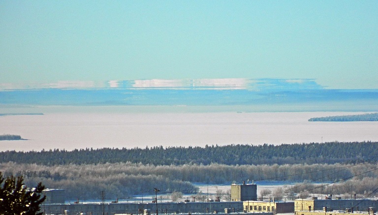 Un miraggio incredibile è sorto su Imandra