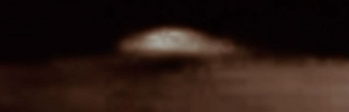 Gli ufologi hanno trovato un altro disco volante sulla luna