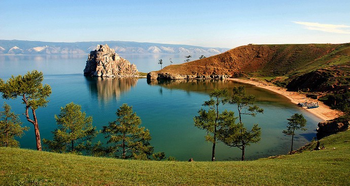 Questa incomparabile bellezza e il più grande mistero: il lago Baikal muore