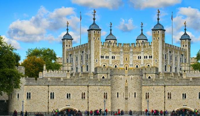 Nella Torre di Londra fotografato il fantasma del principe