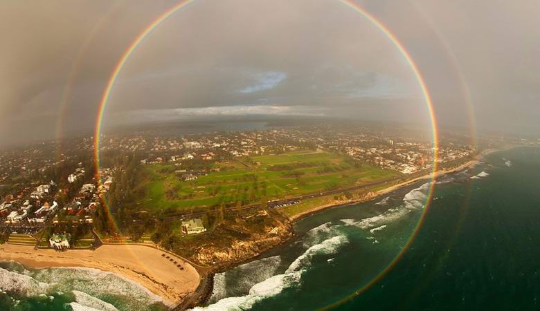 A San Pietroburgo, girato un raro arcobaleno