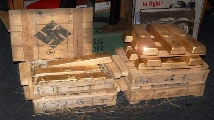 In nazista scava un treno con l'oro