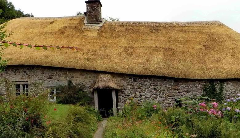 Tracce della pirocinesi di una strega rinvenute in una baracca medievale