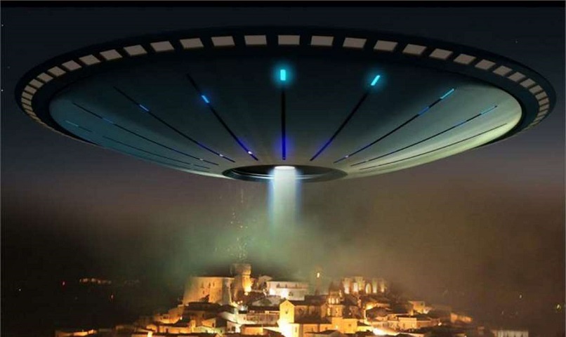In Corea del Sud, ho notato un enorme UFO in bilico sulla città di Daegu