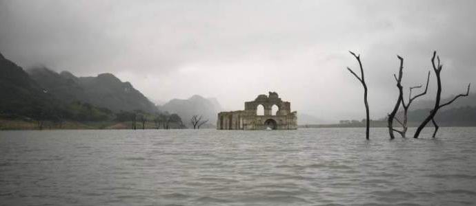 Durante una siccità in Messico, un antico tempio apparve dall'acqua