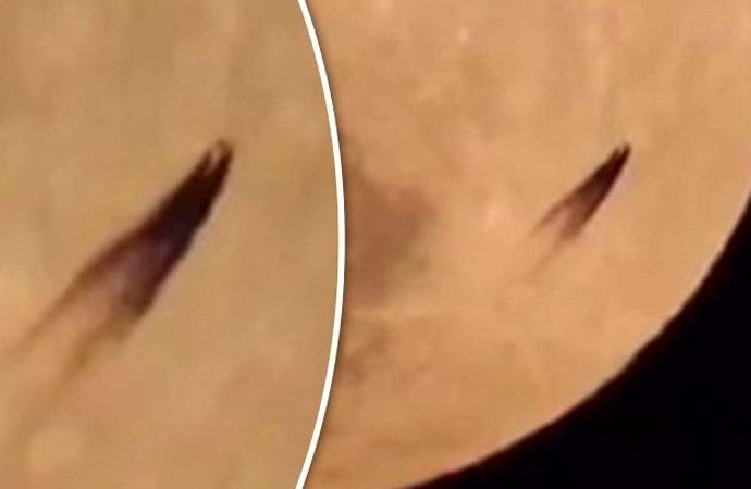 Vicino alla luna volava come un fantasma UFO