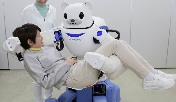Il robot dell'orso giapponese si prenderà cura degli anziani e dei disabili