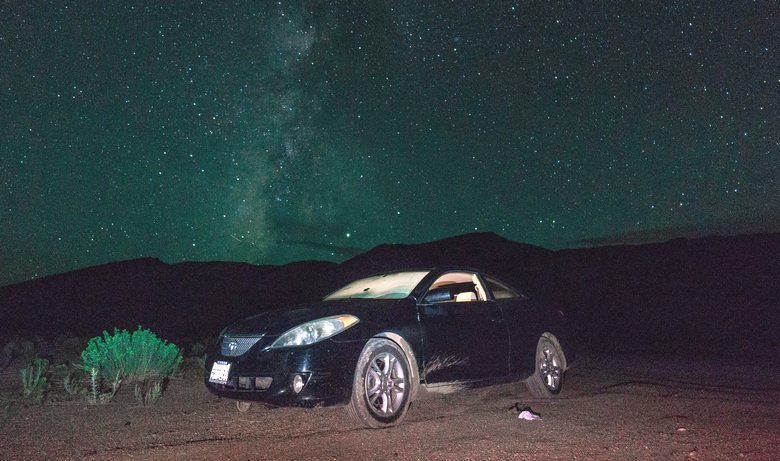 Un lampo luminoso ha trasformato il poliziotto in una manciata di ceneri.