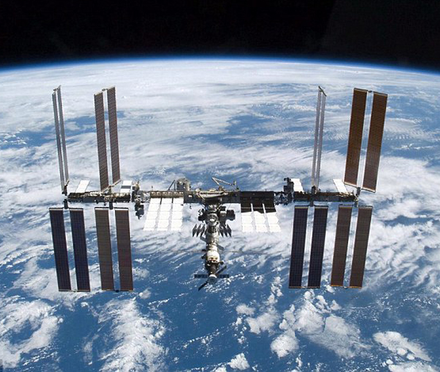 La ISS è osservata dagli alieni