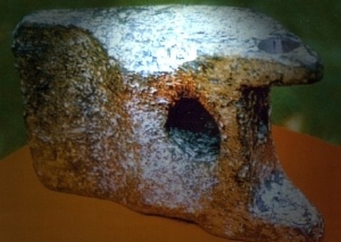 L'enigma del manufatto Ayud