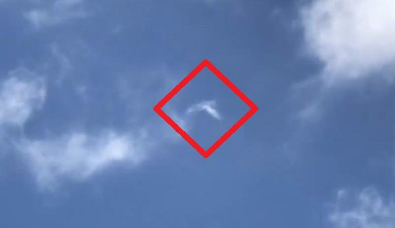 Un residente della Florida ha notato nel cielo un angelo o un UFO