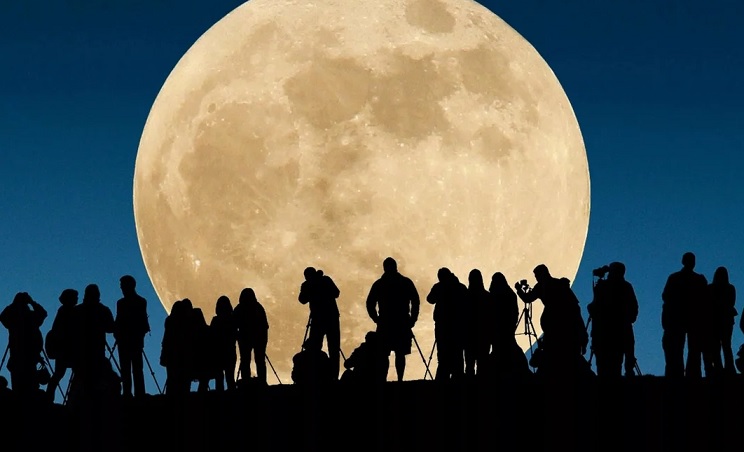 I residenti della Russia potranno osservare la super luna nella notte del 10 marzo
