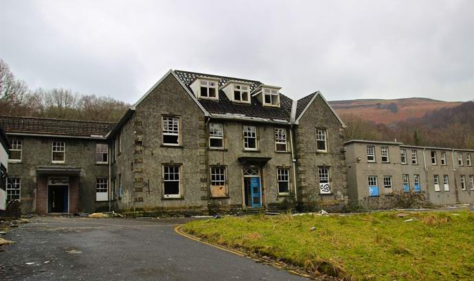 I fantasmi malvagi di un ospedale abbandonato