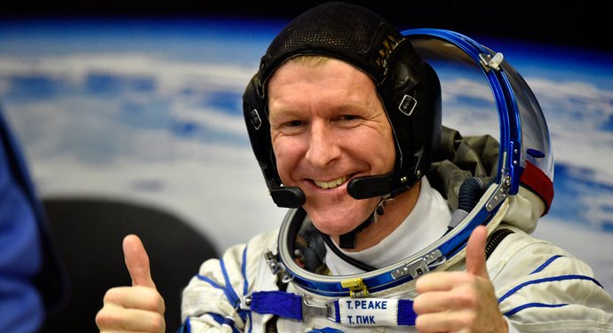 Una chiamata dallo spazio a un telefono terrestre è una cosa comune